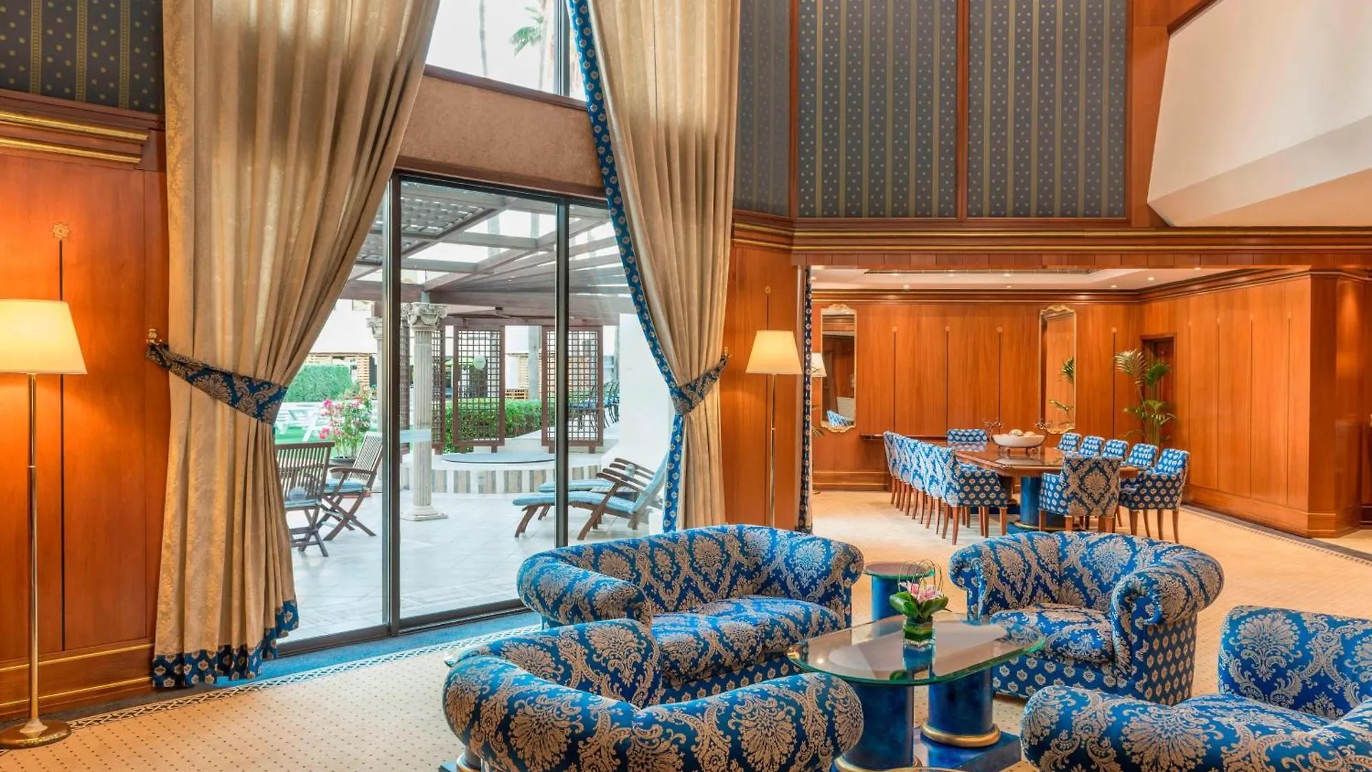 Le Meridien Dubai Hotel & Conference Centre 5*,  United Arab Emirates